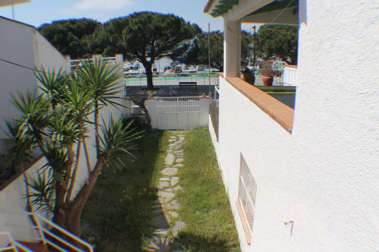 Agi Port De Rosas公寓 外观 照片